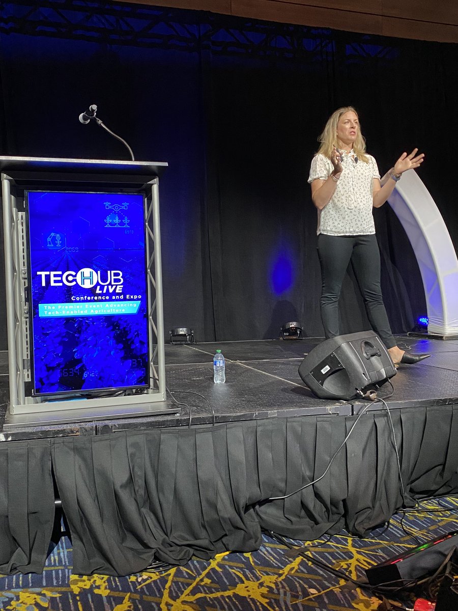 AgWired's tweet image. #TechHubLIVE keynoter @AKWhitcraft  with @NASA