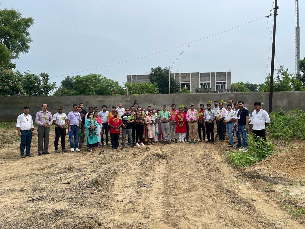 HiTechColleg's tweet image. Only we can work towards a cleaner, healthier &amp;amp; more prosperous planet.

To sensitize everyone about the need to preserve our environment and ecology, a Tree plantation drive was organised by the Hi-Tech Institute of Engineering &amp;amp; Technology.

#hitechinstitute #treeplantation