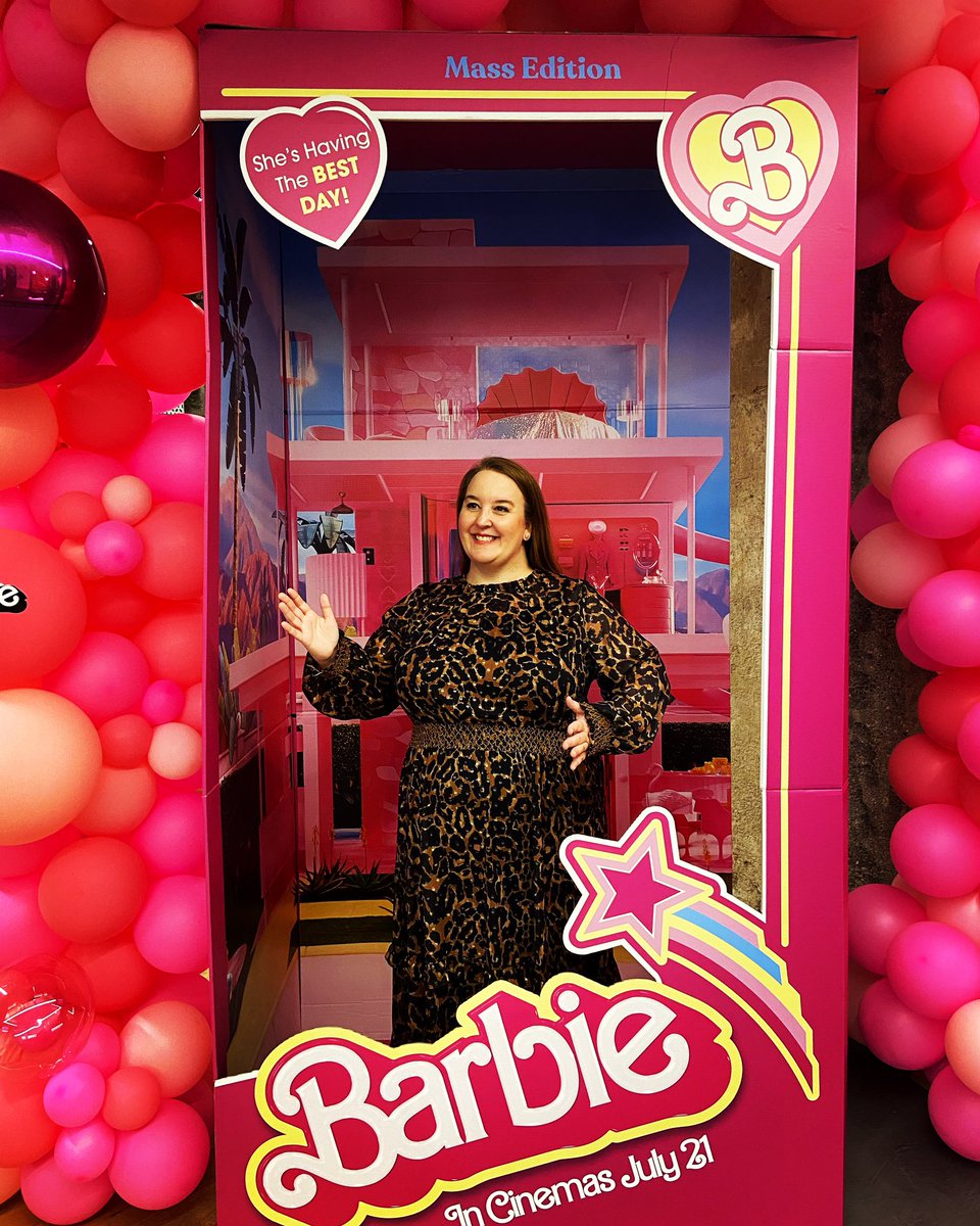 Kim Davis tweet media