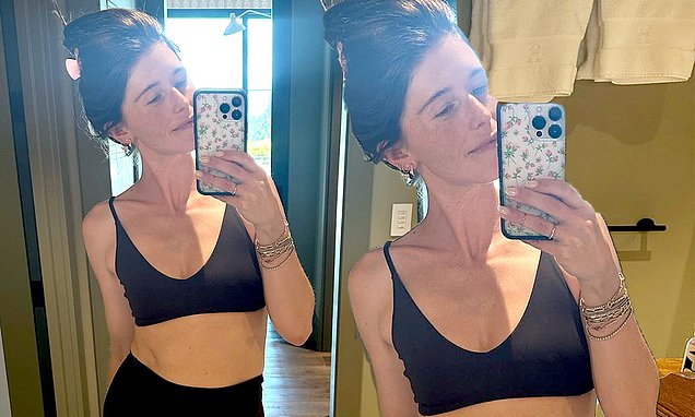 Arnold Schwarzenegger's daughter Katherine Schwarzenegger makes rare move of posing in lingerie - a bra and high-waisted undies - for mirror selfie https://t.co/tSKbHcDNJN https://t.co/ypJy6fgg1z