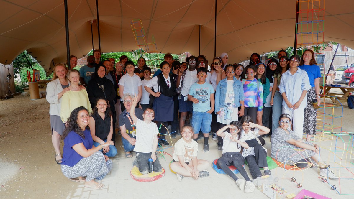 Today we are celebrating receiving nearly £150,000 in funding from <a href="/TNLComFund/">The National Lottery Community Fund</a>  towards our Jacari Bristol programmes! Here are some of the young refugees and migrants we're supporting in Bristol. 
Thank you to National Lottery players for helping #MakeAmazingHappen