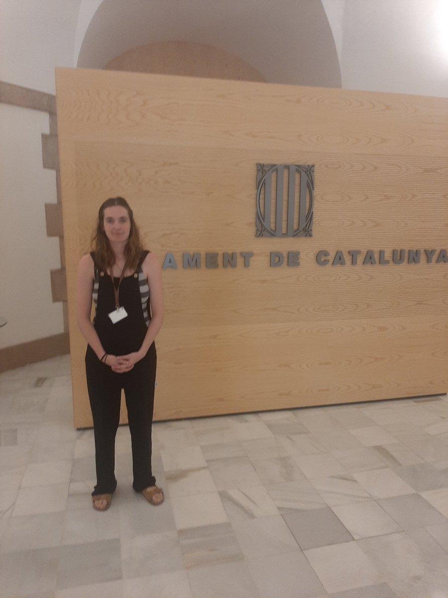Andrea_Duane's tweet photo. Avui a @parlamentcat participant a la Mesa de Prevenció i Gestió Incendis per parlar d'incendis forestals, paisatge i canvi climàtic https://t.co/u0EbFzz4vc