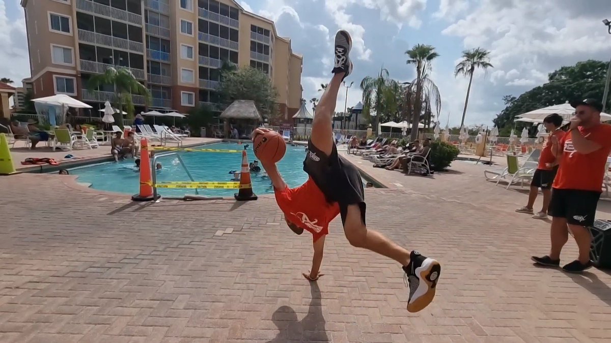 SBX's tweet image. Awesome SBX Urban Sports Entertainment poolside today 😀 
#entertainment