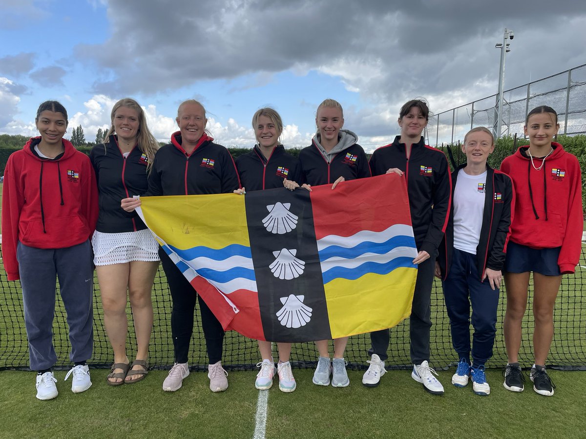 Beds ladies in division 6 at North Oxford tennis club