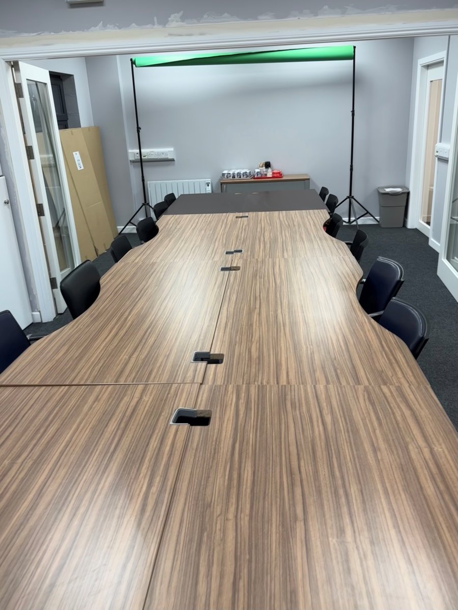 Whether you are looking for office space, coworking space or use of a large meeting room, the Charleville Enterprise Centre offers very competitive pricing w/ photocopying/printing, a postal service, tea/coffee &amp; free parking.  Contact us: 063 33133,
Email: e-charleville@live.ie