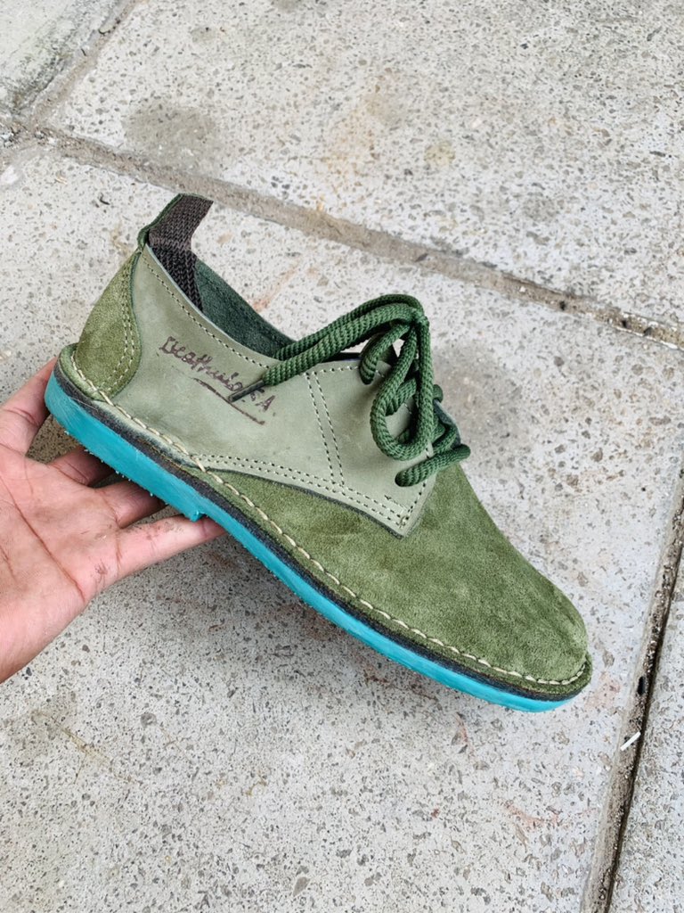 ChrisExcel102's tweet photo. Designed and made by a South African 🇿🇦

Unisex shoes colour combination 😍

📍Johannesburg (we deliver all over SA)
🏷Price: R700 (R800including delivery) 
📱 Whatsaap 076 491 1138 to place and order. https://t.co/oltN5Pv80B