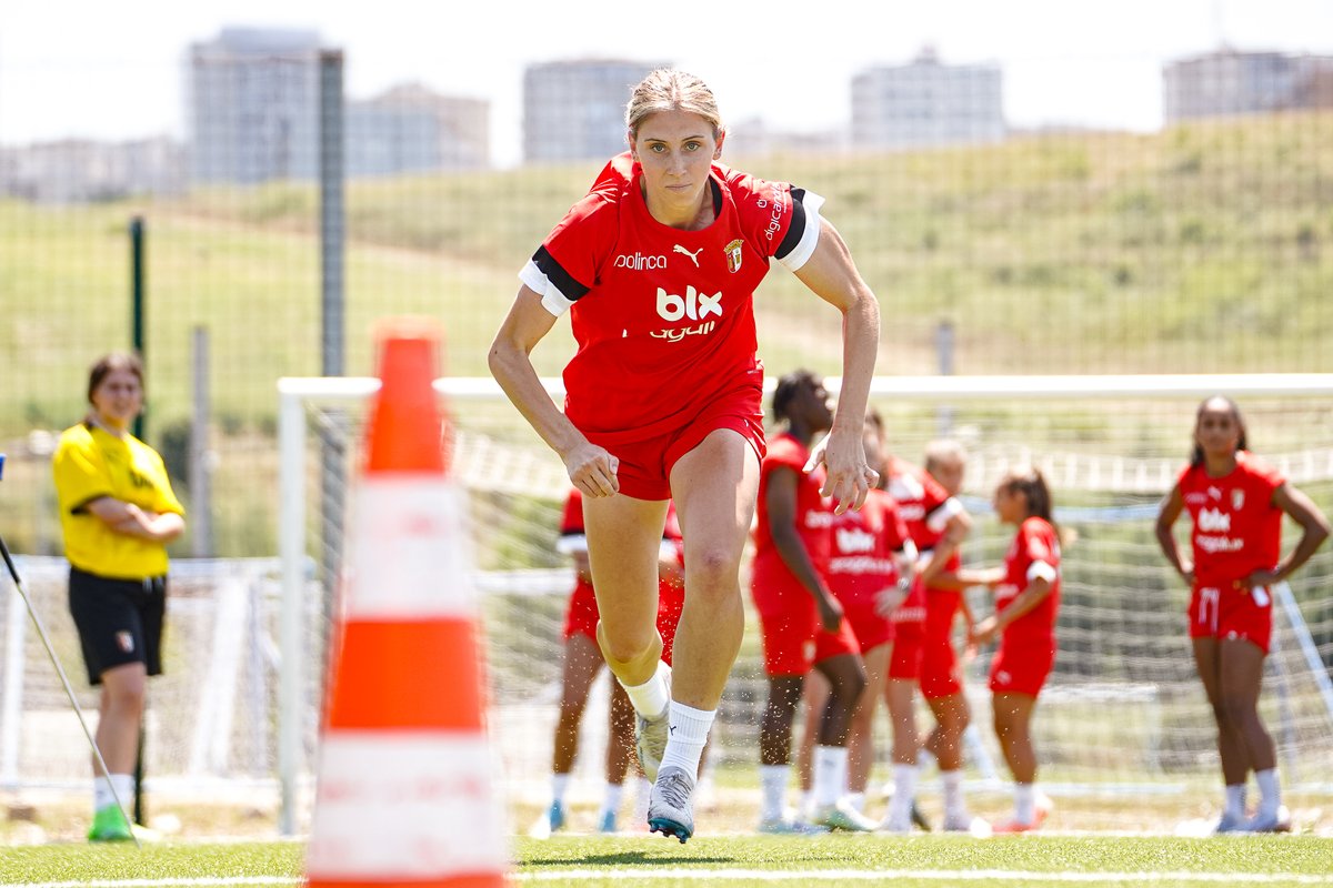 scbragafeminino's tweet photo. De regresso ao relvado 🍃😍

#PorMais https://t.co/9belVVL0P6