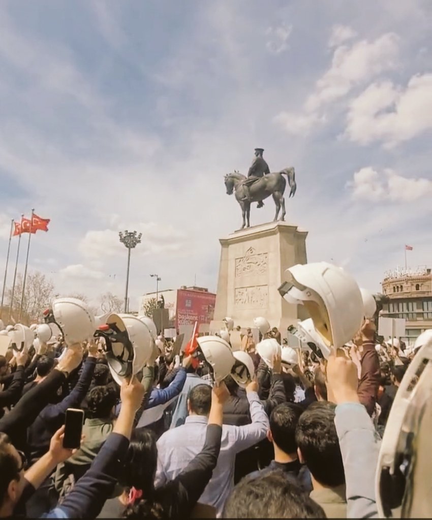 Mağdur Kamu Mühendisleri toplu sözleşme ile iyileştirme bekliyor 

#KaMUhendisiTopluSozlesme