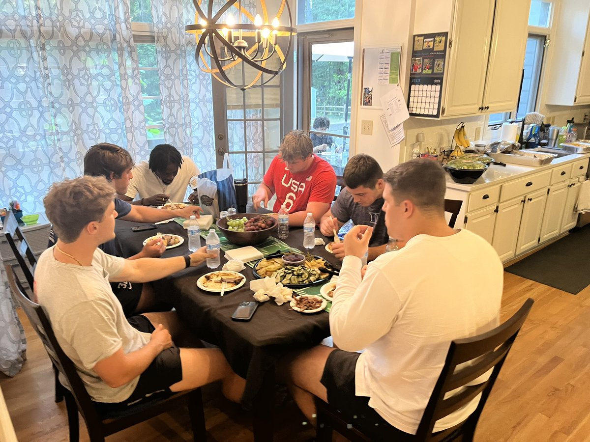 Was great to host a family dinner with the #DirtDevils and safeties before we hit the official G.R.I.N.D. next week. #OLsweatplayingBags #YesitscalledBags