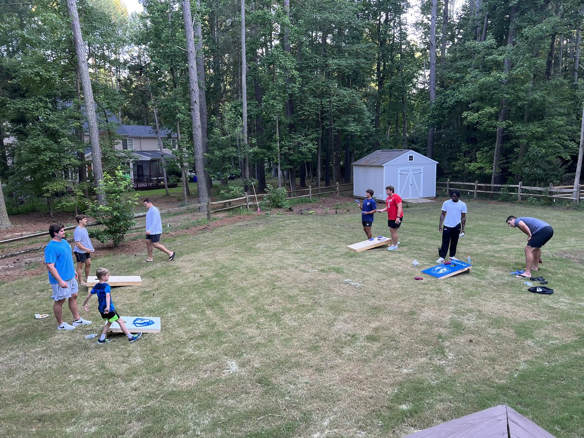CoachCushing's tweet photo. Was great to host a family dinner with the #DirtDevils and safeties before we hit the official G.R.I.N.D. next week. #OLsweatplayingBags #YesitscalledBags https://t.co/U3xRDTAdpu