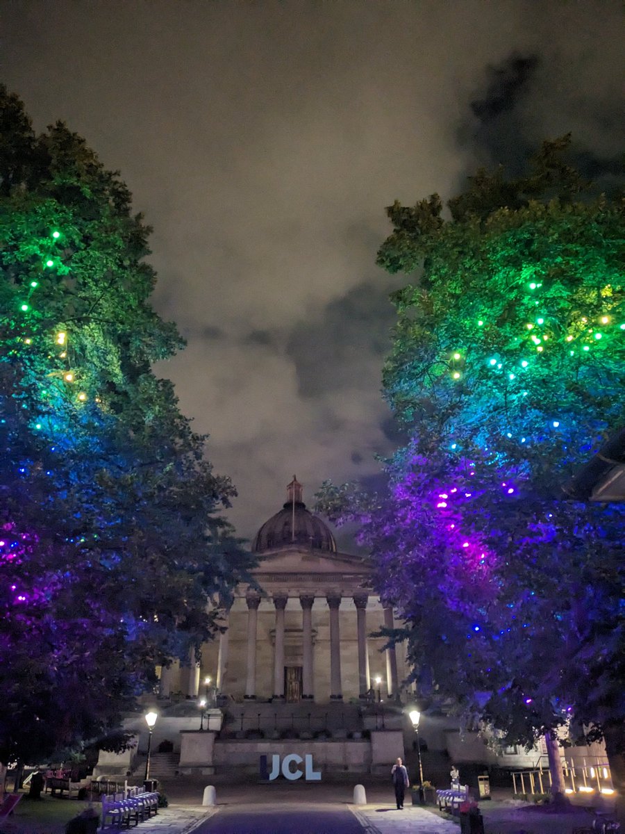 Foxie 🦊 /ˈfɒksi/ tweet media