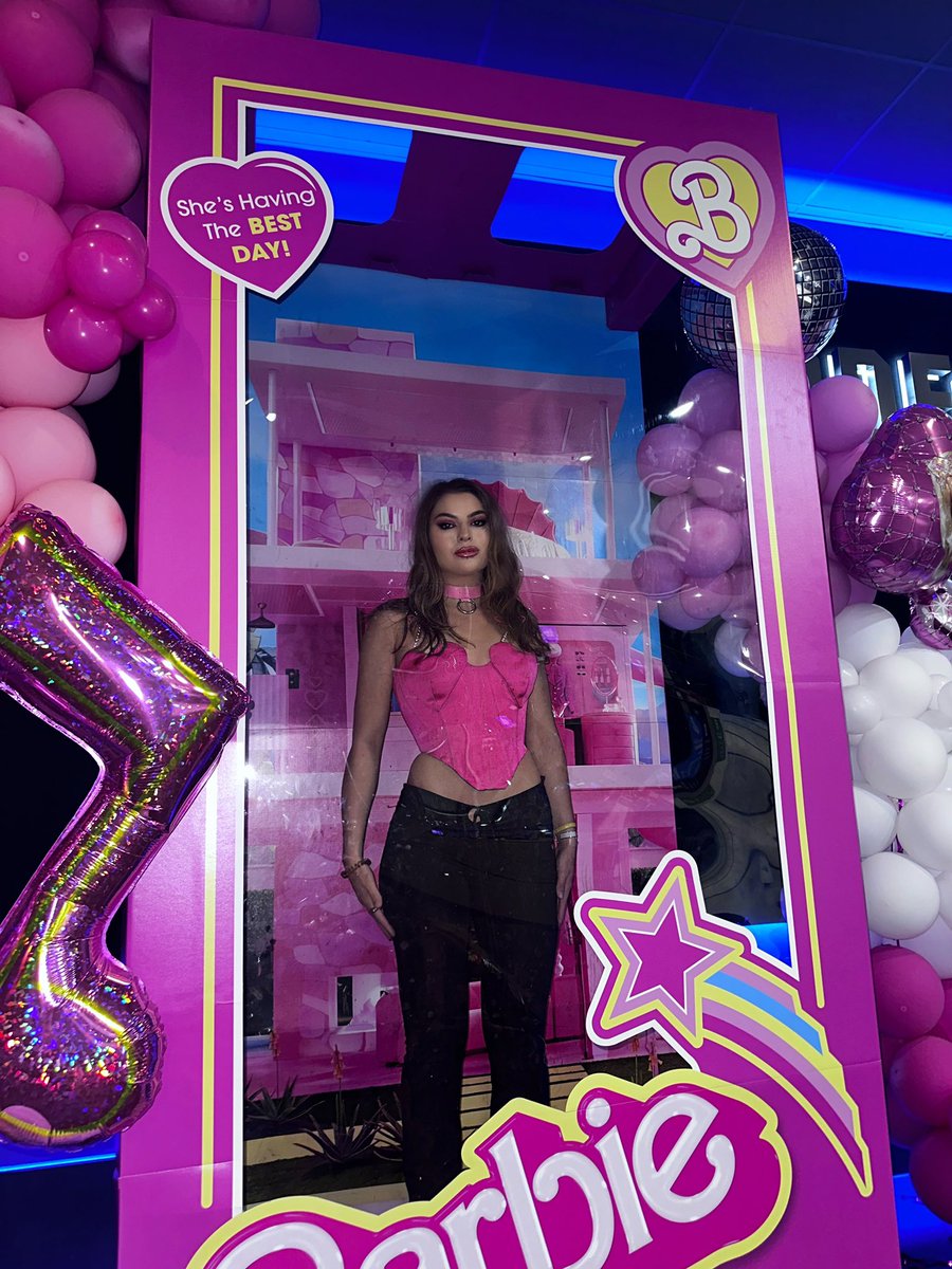 thelilprincessa's tweet photo. Flashing ma tits in the barbie box https://t.co/0k58wjW0yc