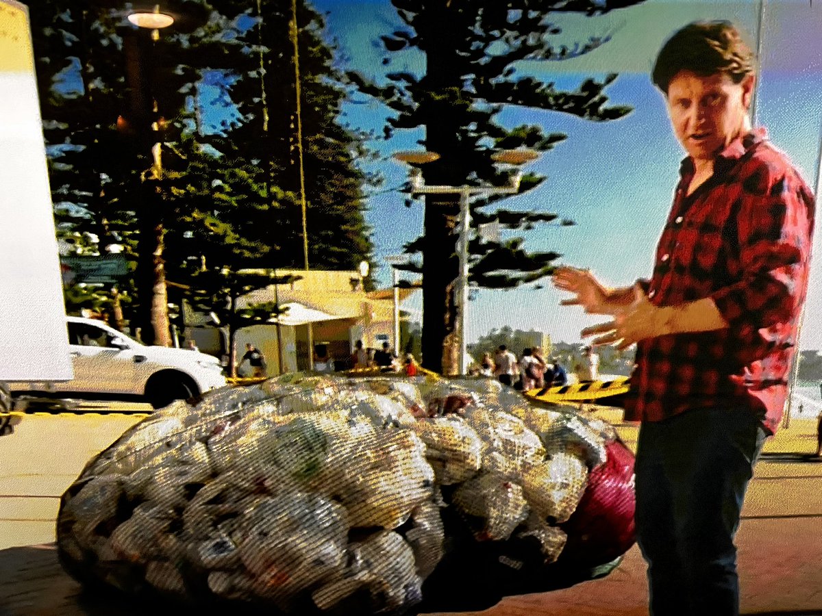 #WarOnWaste seriws theee is on now on @ABCTV  or catch it on iView. Lets see what  series three  continues  to put onto the national agenda.  #nosuchthingaswaste