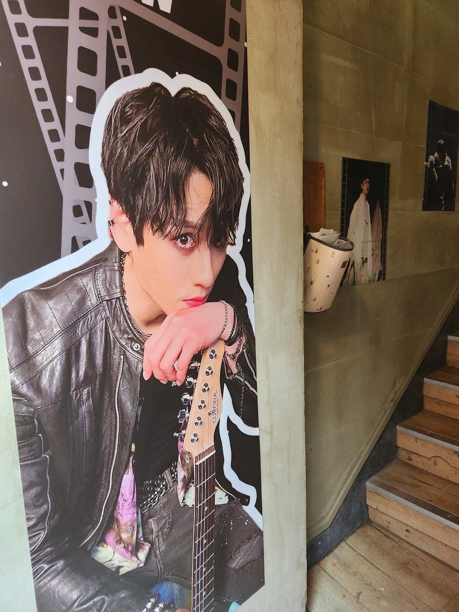 Sadam_hyeon's tweet photo. #Memory_of_SW
#승우의_모든_날을_응원해
관극 전 슬쩍 갔다왔습니다 히히 https://t.co/QMJn6glRjb