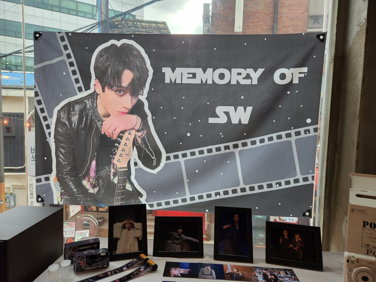 Sadam_hyeon's tweet photo. #Memory_of_SW
#승우의_모든_날을_응원해
관극 전 슬쩍 갔다왔습니다 히히 https://t.co/QMJn6glRjb