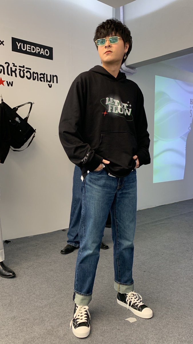 thetoysfamily's tweet image. ทอยกับงานเปิดตัวไอเทมพิเศษครั้งแรก! Heineken Experience Silver x Yuedpao เท่มากๆๆๆๆๆ #THETOYS 
#ปล่อยไหล #Letitflow
#HeinekenSilver
#Whatheduckmusic