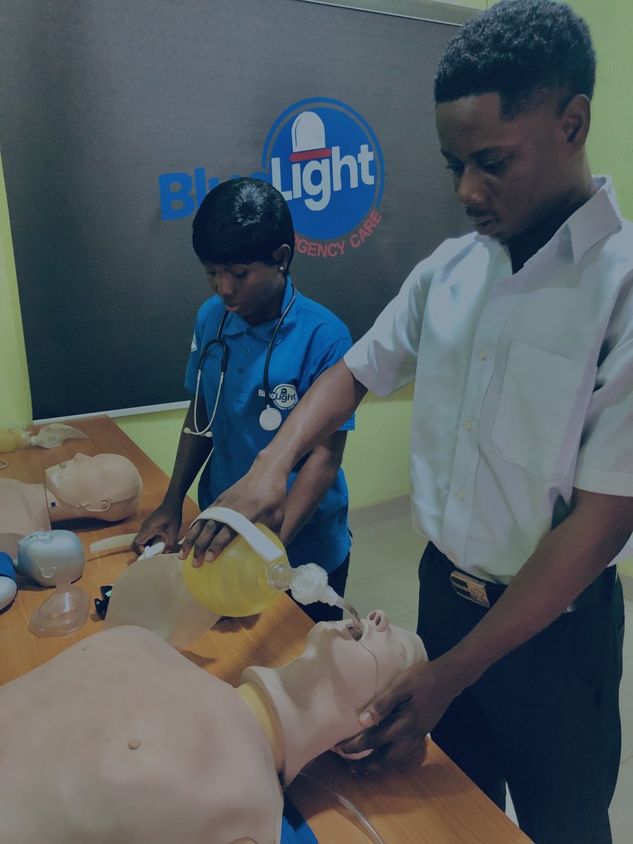 BluelightEMS's tweet photo. Skill evaluation on endotracheal intubation using a video laryngoscope. 
100% retraining and hands-on-skills for standard patient management. https://t.co/BX5ZG5ftne
