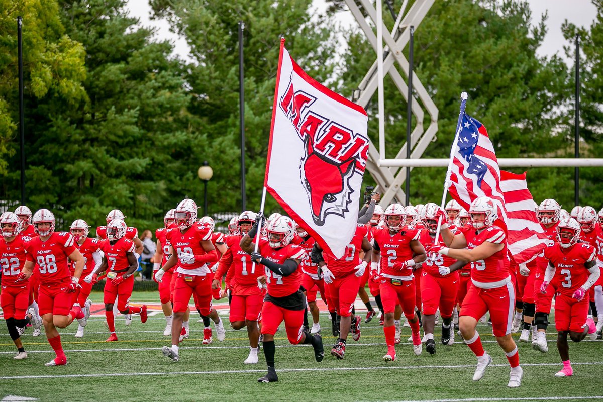 Extremely grateful and proud to say I’ve accepted a job at my Alma Mater, Marist College to be the Tight Ends Coach. 

Thank you @CoachParady for the opportunity of a lifetime. Can’t wait to get back to the Hudson Valley! #FearTheFox