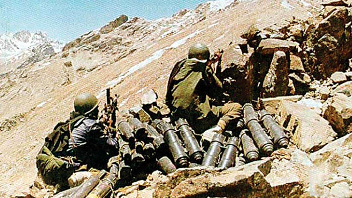 10usann's tweet photo. Warriors were not born; they were trained and armed in the Indian army. Wishes to everyone on Kargil Vijay Diwas.”
#KargilVijayDiwas #KVD2023 #24YrsOfKargil #HeroesOfKashmir https://t.co/UJWL7gq9WU
