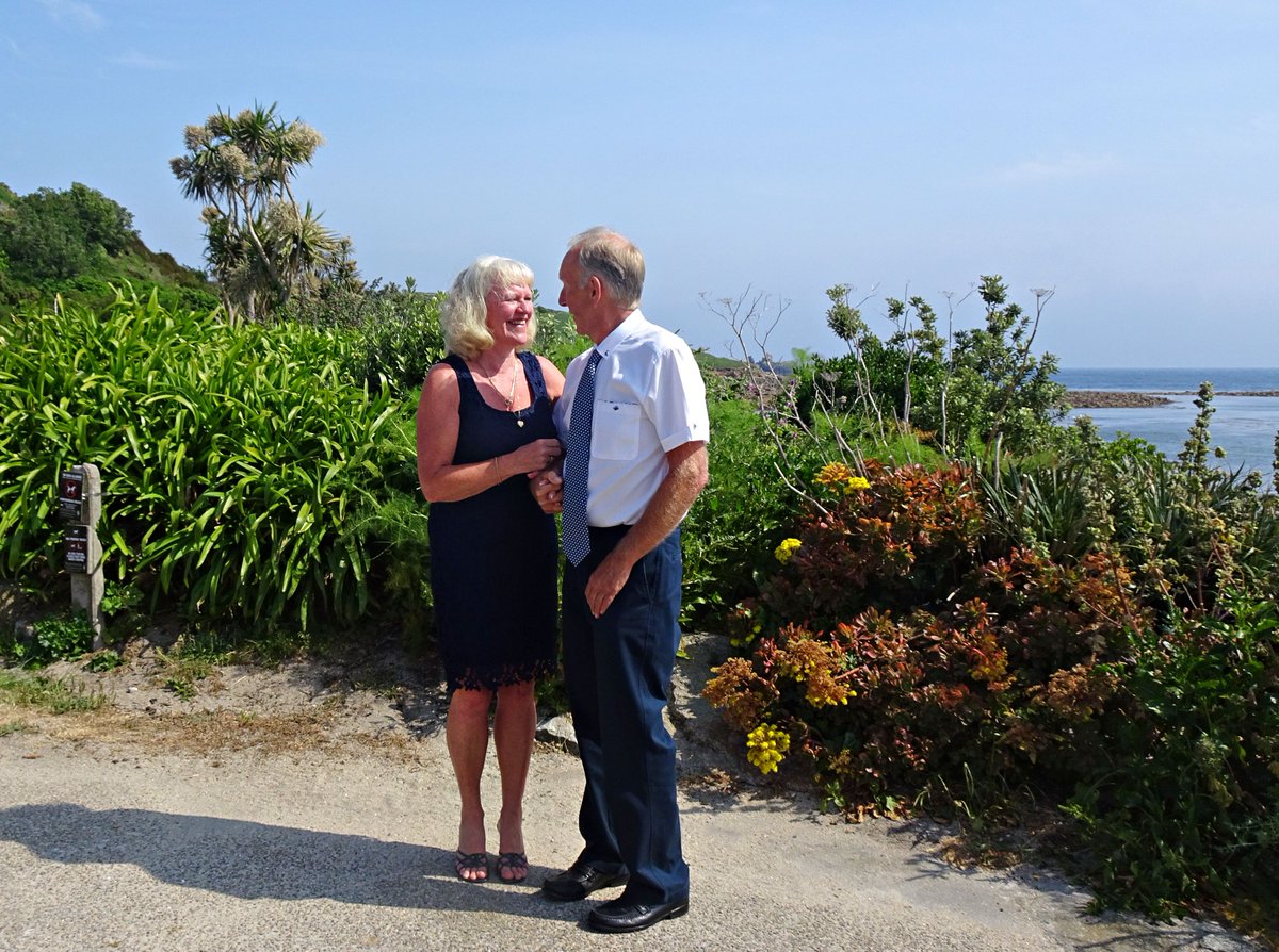Scillycelebrate's tweet photo. Hello everyone. The sun's shining right now on Scilly and we've been really busy with weddings. Here is one of our lovely couples, Jane and Tony who were married on another sunny day in June, with two local ladies for witnesses.  Congratulations, and hope you enjoyed Scilly. https://t.co/m7yaFJEpKZ