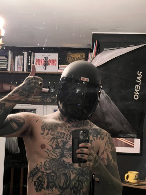 picking a new subscriber to film with in the next 24 hours https://t.co/4TWatOLPNG https://t.co/6vYW