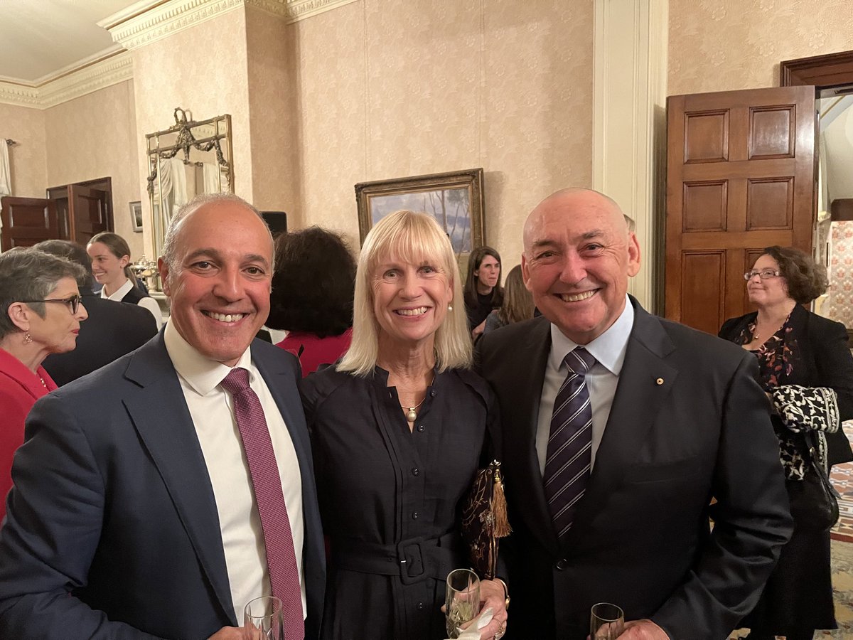 Celebrating @ProfJeffDunn @uicc Presidency and the work of @PCFA at Australia’s Governor Generals residence in Sydney this evening. Jeff now joins distinguished former #uicc presidents @marykge @SanchiaAranda