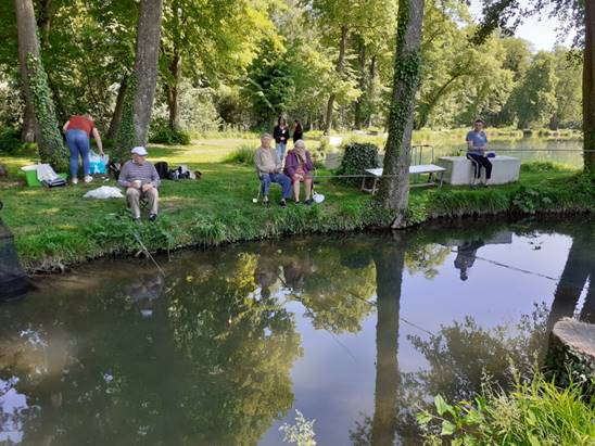 #EHPAD | L'été a déjà commencé dans les Résidences du <a href="/chudereims/">CHU de Reims</a> 
Au programme, séjour sur la plage du débarquement en Normandie, activité pêche, et bien d'autres ! Des activités tournées vers l'extérieur et la culture pour le plus grand plaisir des résidents.
<a href="/arnaudrobinet/">Arnaud Robinet</a>