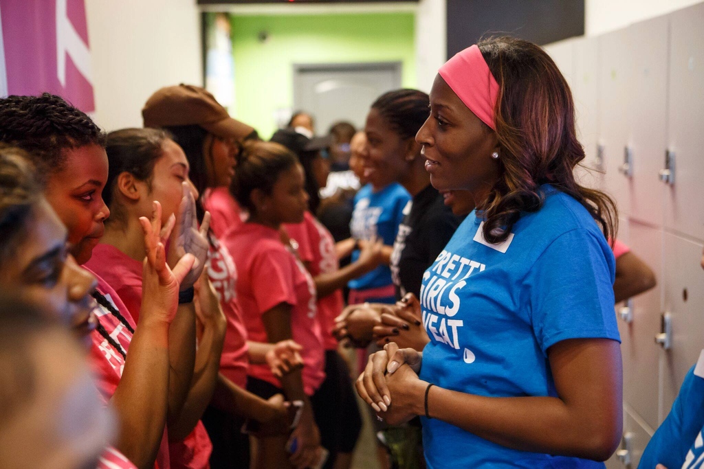 sweatmakescents's tweet photo. Mentoring holds the extraordinary ability to inspire, uplift, and empower others. It's a transformative force that creates positive change and fosters growth. 💫 Visit https://t.co/QIkKpVk83u to discover how you can get fit + give back. https://t.co/uponNbyaTd