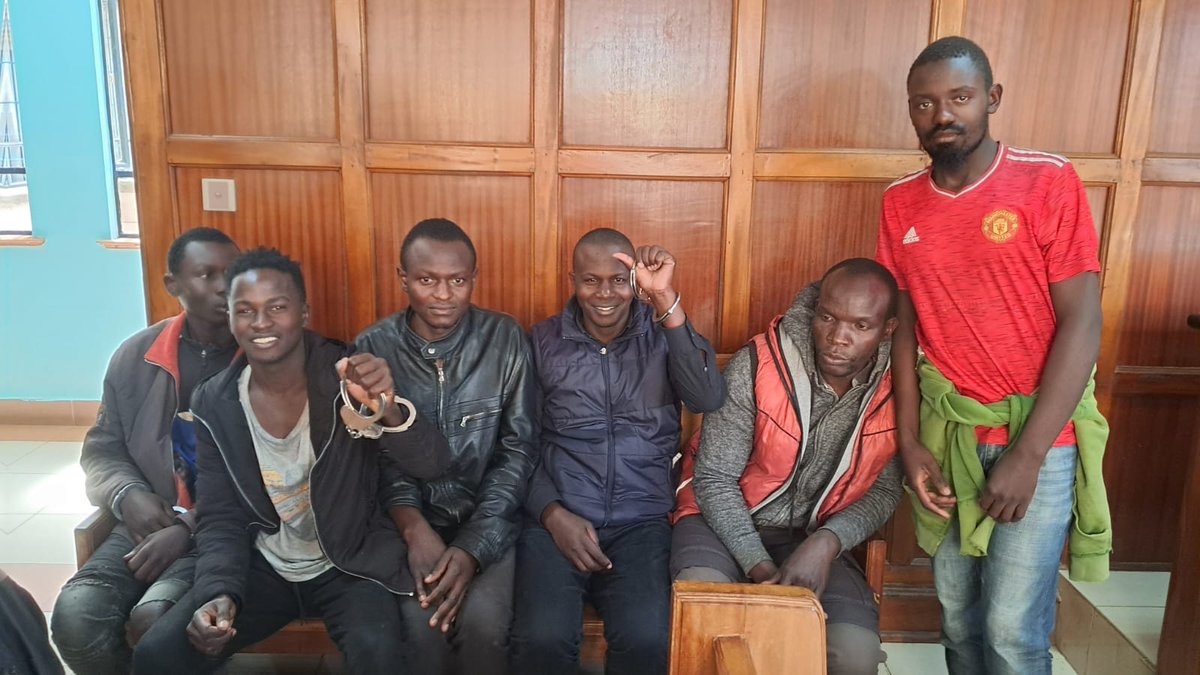 AzimioTv's tweet photo. During last week demonstrations against the cost of living, the Kenya Kwanza government arrested and detained innocent children. Today, the following have been released from Milimani Court, thanks to the intervention of @lawsocietykenya         
1. Ian rooney 
2.Emmanuel Mudhai 
3.Elvis Shikhovolo Socio
among others.
@StateDept @WhiteHouse @POTUS @10DowningStreet @USEmbassyKenya @EUatUN
@GreensEFA @europeangreens @DutchMFA @UN @UNHumanRights @antonioguterres @Europarl_EN
@EUinKenya @UKUN_NewYork @UKinKenya  @USUN @IntlCrimCourt @IPOA_KE
