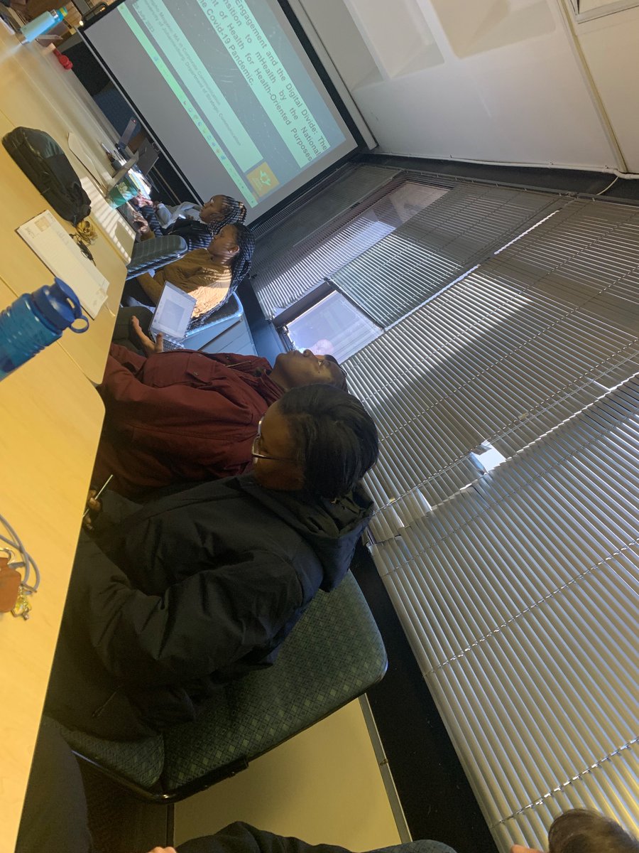 Centre4Data's tweet photo. UJ School of Communication Research Seminar currently underway 👌🏿
#CDDC https://t.co/OvDe48ygrp