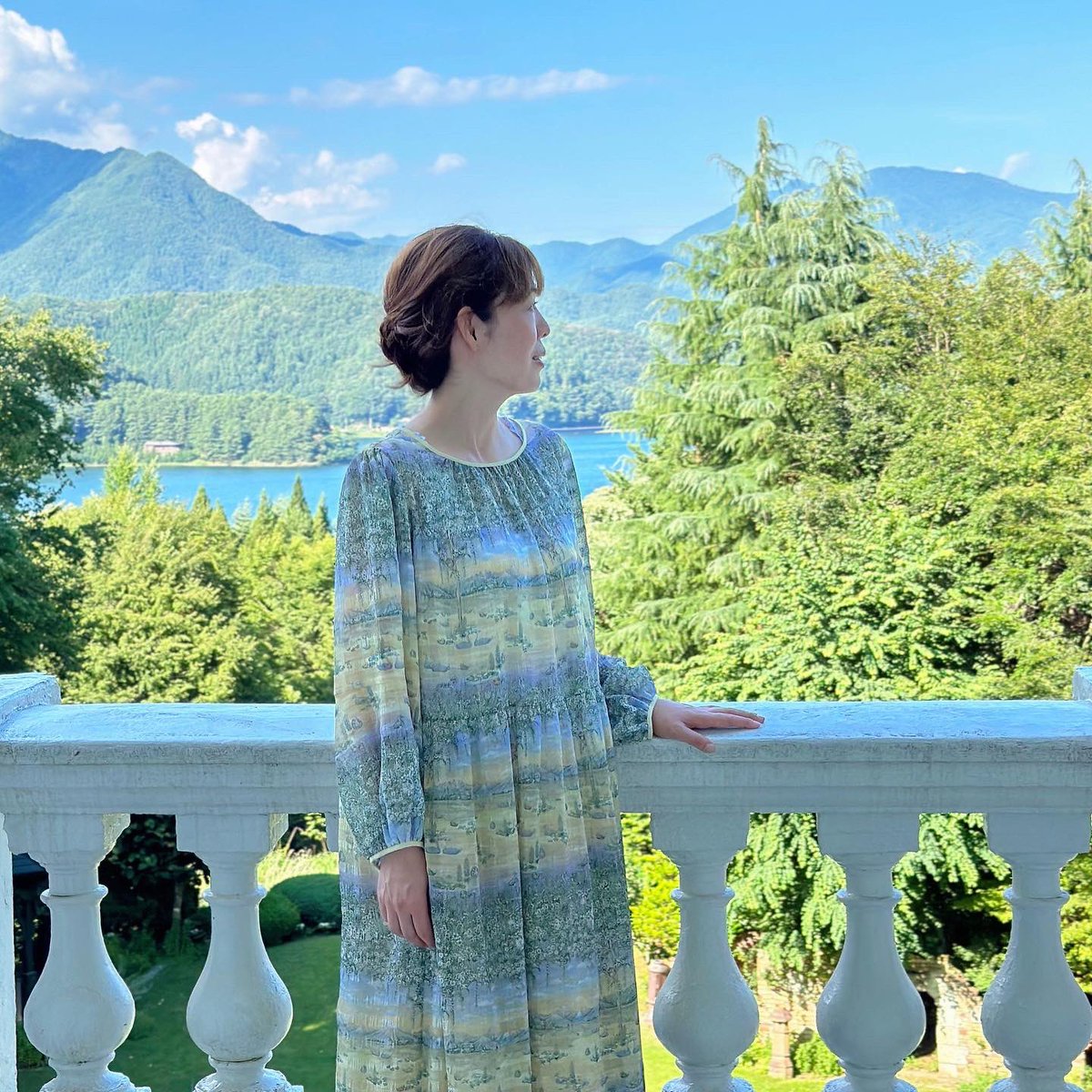 スワンワンピースを着て、スワンと富士山ワンピースの撮影へ行ってき 