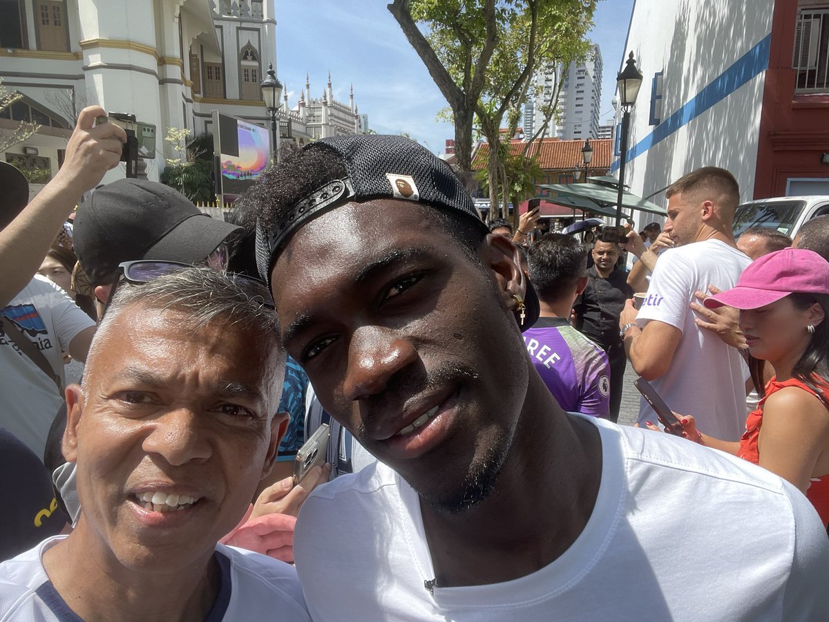 NorthSpursSG's tweet photo. @SpursOfficial at Arab Street today trying local teh tarik. They could not have gotten a better one than this Ali Redha’s teh tarik. Thank you @Yves_Bissouma @CutiRomero2 Destiny for taking the time with a fan. Missed Vicario. Next time bruh. COYS! https://t.co/RCLWq0pgCJ