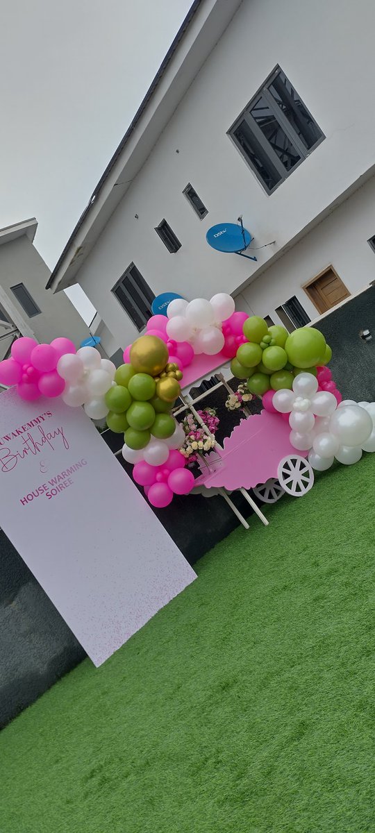 Solarful's tweet photo. Neon pink
White satin
Fiona
Fuschia pink
Chrome gold
Macaron pink
Gemar white
Pearl lavender
Flamingo
Ruby red https://t.co/CqhiBI1UkR