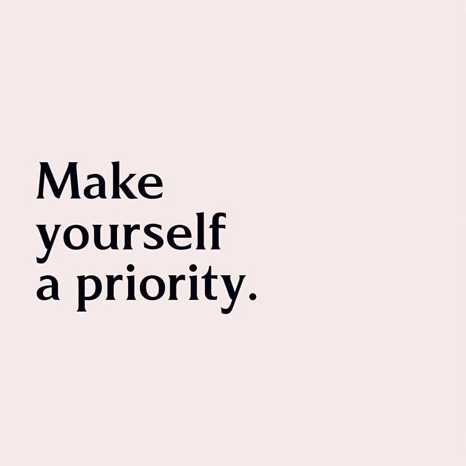 ms_p1ca550's tweet photo. If you need someone to talk to, I’m here.
Regular problem: R1000
Sad Story: R1450
If I have to cry with you: R1788 https://t.co/cxXoZ9AYYk