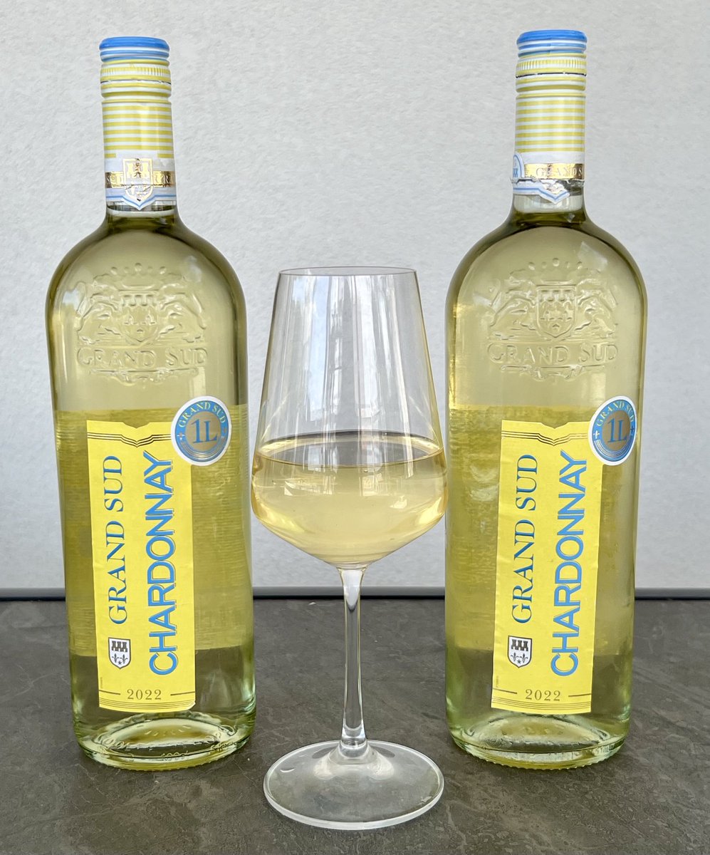 DANY13119's tweet photo. Notre Chardonnay mis en bouteille ! #grandsudmag https://t.co/ZIMOisG4z2