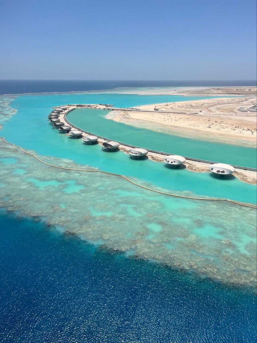 SoonSaudi's tweet photo. قريبًا :

جزر السعودية 🇸🇦🤩❤️‍🔥 https://t.co/PRCjPJyAHp