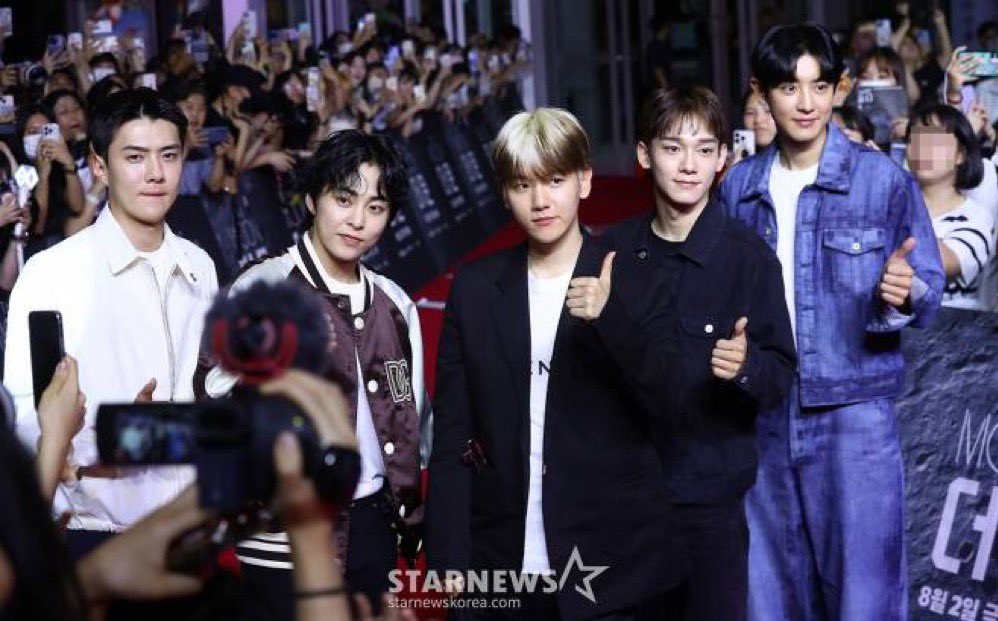 PopBase's tweet photo. EXO members at the VIP Premiere of ‘The Moon,’ starring Do Kyungsoo. https://t.co/OSA37RSALq