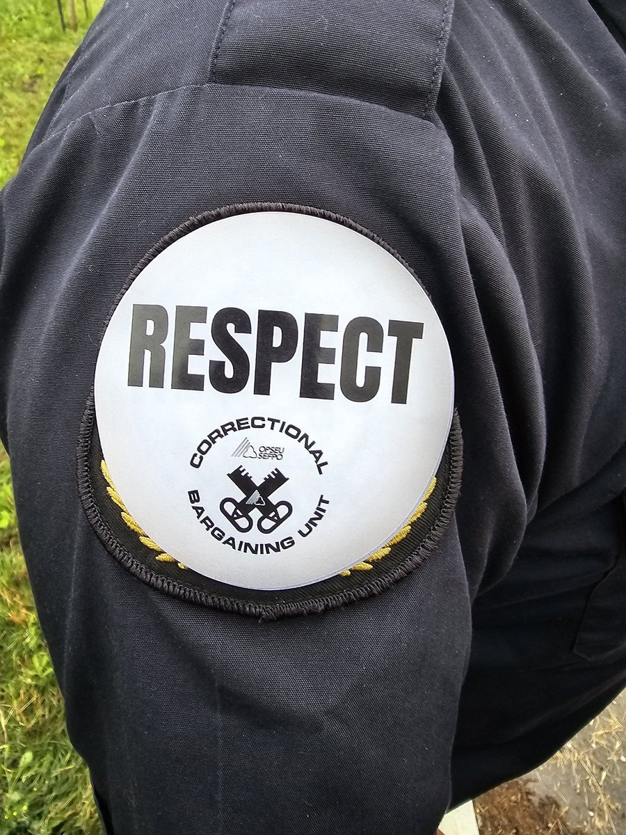 opseulocal234's tweet photo. Happy "supposed" arbitration day MHCC/Vanier/OCI. Over the last few years, your employees have definitely earned RESPECT. Risking their own safety and the safety of their loved ones to protect those on both sides of the wall. #RESPECT #EnoughIsEnough @ONsafety @OPSEU https://t.co/qLdiT6I7O3