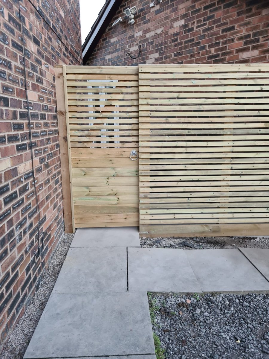 #chesterhour 

We couldn't be happier with our fence and gate by <a href="/TheFencingBloke/">The Fencing Bloke</a> 

Amazing attention to detail, work done on time and advised the best products for the job

#recommended #thefencingbloke #Chester 

Get in touch for a new fence and gate  0330 175 6196