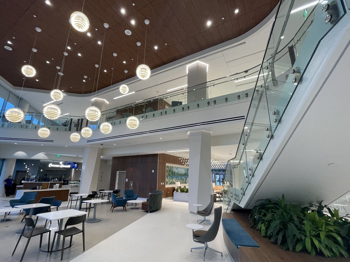 Excited to be the 2nd customer of the 2nd day of <a href="/MoffittNews/">Moffitt Cancer Center</a> new hospital (MMH) new coffee shop “Common Grounds” in an amazing surrounding!