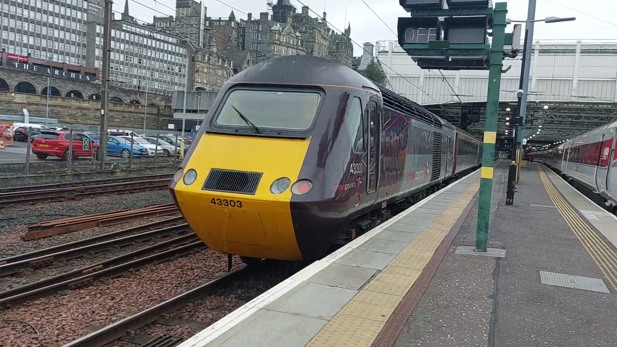 We had another early-ish start on Sunday to travel from Stirling to #EdinburghWaverley to see the @CrossCountryUK HST 1V60 service arrive & depart on its journey to #Plymouth another one ticked off ✔️