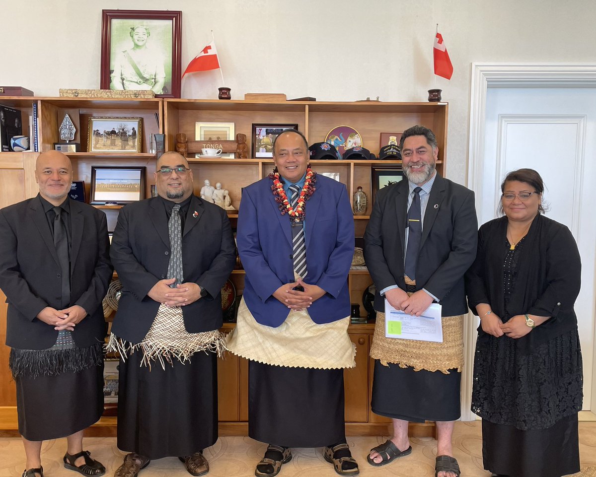 Sione_Tekiteki's tweet photo. Malo aupito PM of Tonga @Huakavameiliku for the opportunity to meet with @ForumSEC and @spc_cps, and ahead of @TongaParliament workshop on this week on key regional issues and international issues. https://t.co/RPhFfPAtin