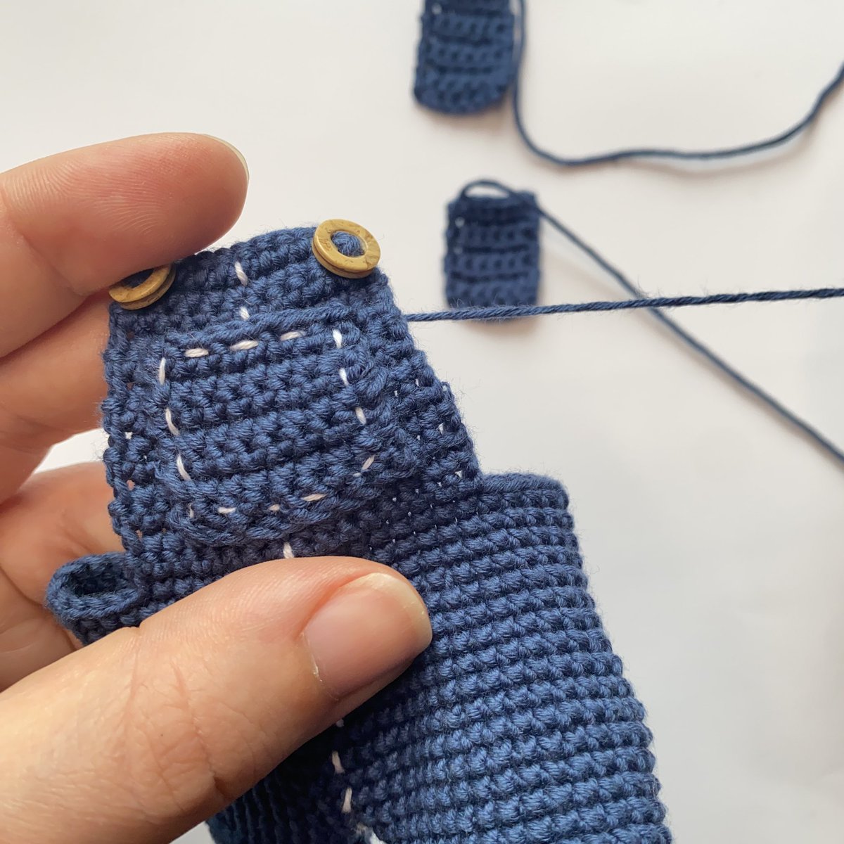 The_Fuzzy_Bee's tweet photo. Something oh so satisfying about making tiny clothes! 🧵 🪡 

#crochet #amigurumi #crochetpattern #crochetdoll https://t.co/jy67xZFc7G