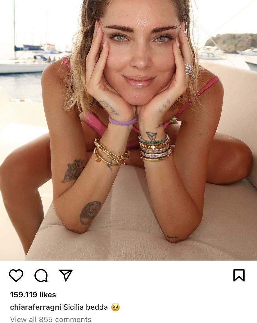Quello che mi fa più schifo sono le didascalie, una completa mancanza di cura nei confronti di quello che sta passando la Sicilia. O meglio, ce ne importa solo quando si cavalca l'onda dell'opinione pubblica #ferragni