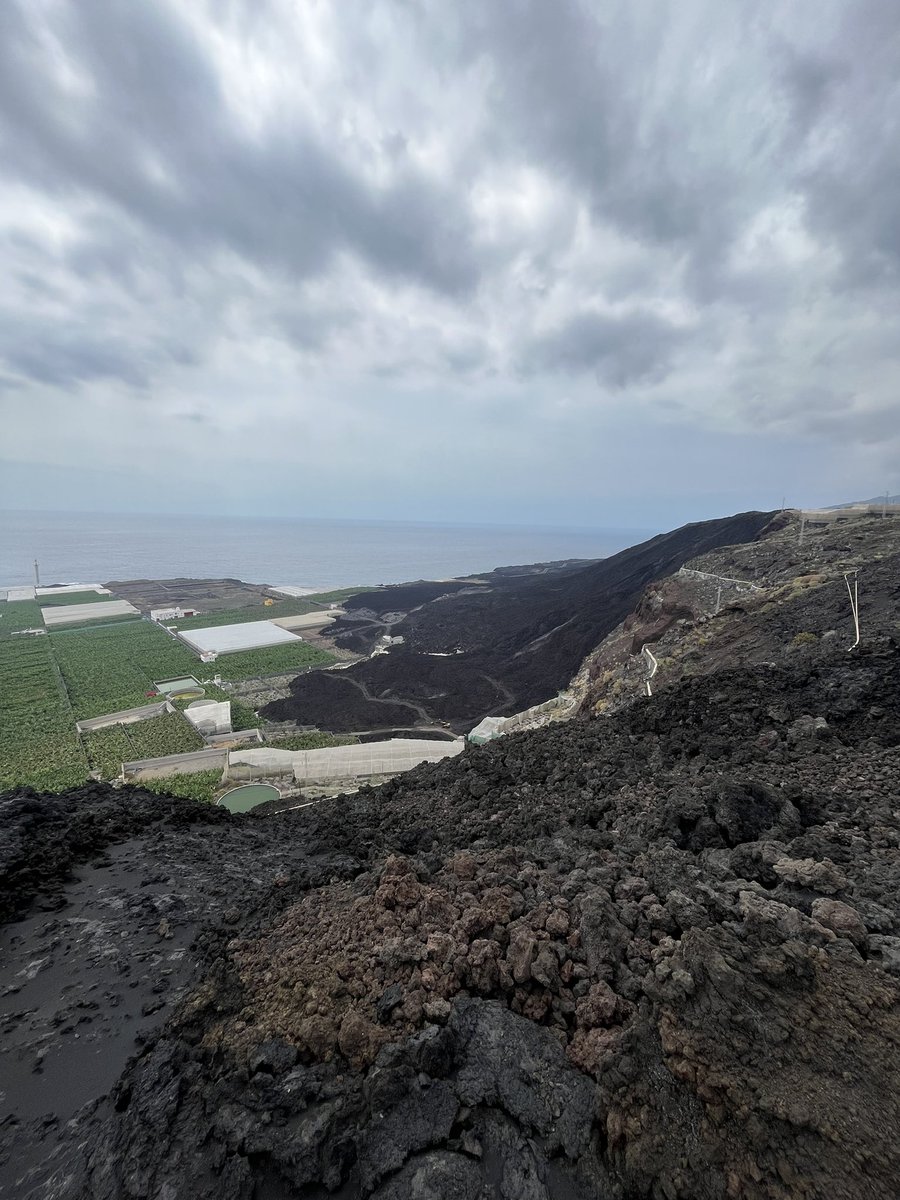 Indie_Tal's tweet photo. #LaPalma has shown me to the raw reality of studying #Geology 
I see the beauty, but also the power this island holds. 

I see how science communication is important, and I understand the responsibility and privilege as a scientist to communicate science efficiently
@GeoTenerife https://t.co/bjUq1htWKW
