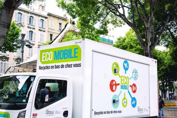 mairie6_8's tweet photo. #TriMobile | Profitez des camions🚛 de "tri mobile" pendant la saison estivale pour vous débarrasser de vos objets et ordures non ménagères (déchets électriques, petits encombrants...). Le recyclage en bas de chez vous ! ♻
🗓Vendredi 28 juillet - 8h/14h
📍Place Estrangin - 6e https://t.co/vRUR1OIlsc