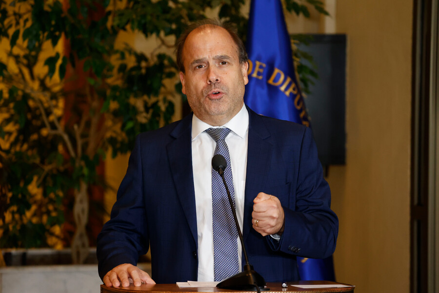 sonarfm's tweet photo. 🔴En #SonarInformativo presidente de la DC @aundurragav por acuerdo en pensiones: "Facilitar un acuerdo no es facilitarle la vida al Gobierno, es facilitarle la vida a las personas. Espero que la UDI recapacite". 
@rafa_cavada

📡Señal en vivo: https://t.co/4mjiJucGOu https://t.co/NjLmMWFWaP