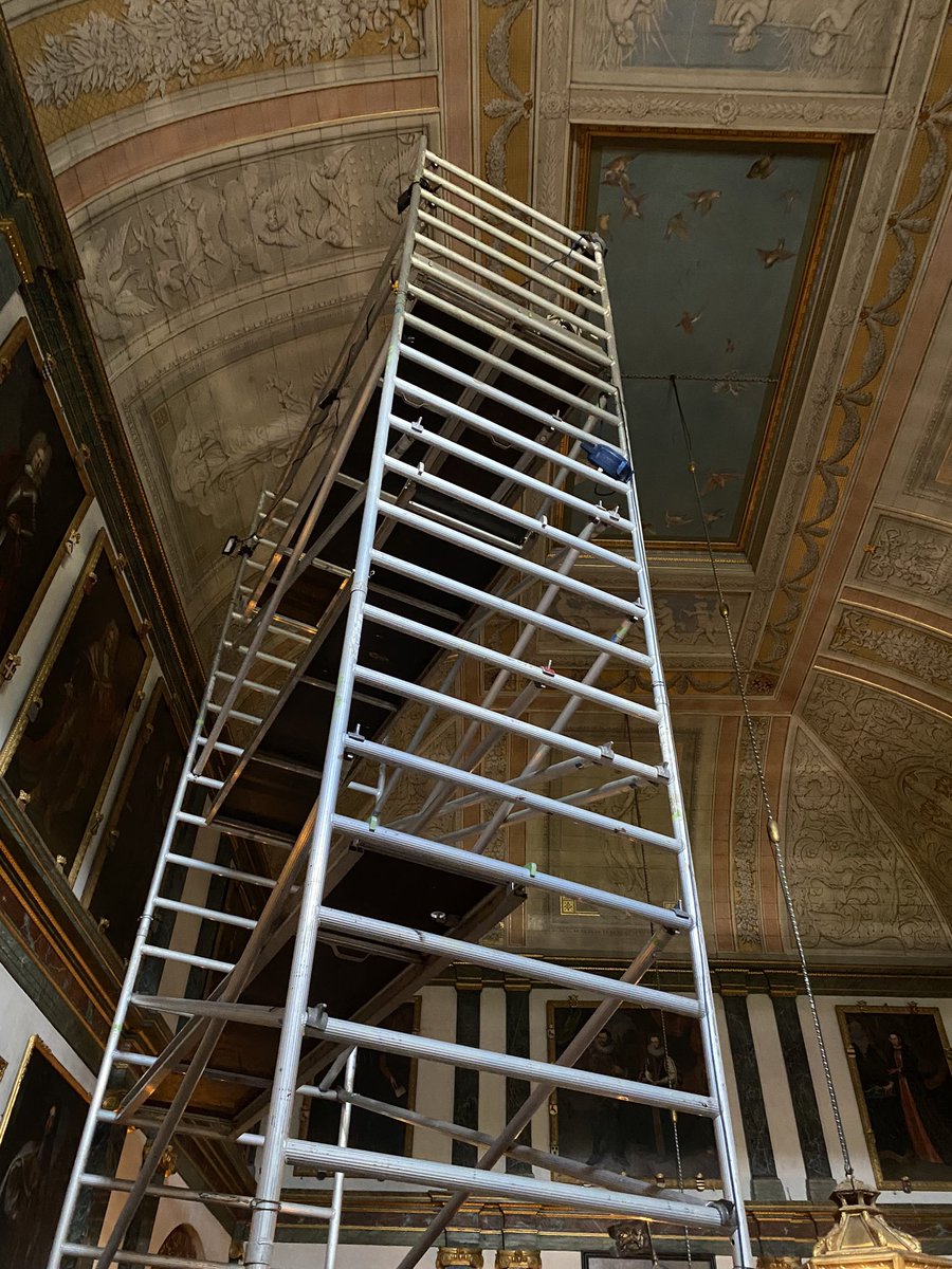 huibvanolden's tweet photo. En activiteit op grote hoogte in @AmerongenCastle https://t.co/MKXt0wGx5K