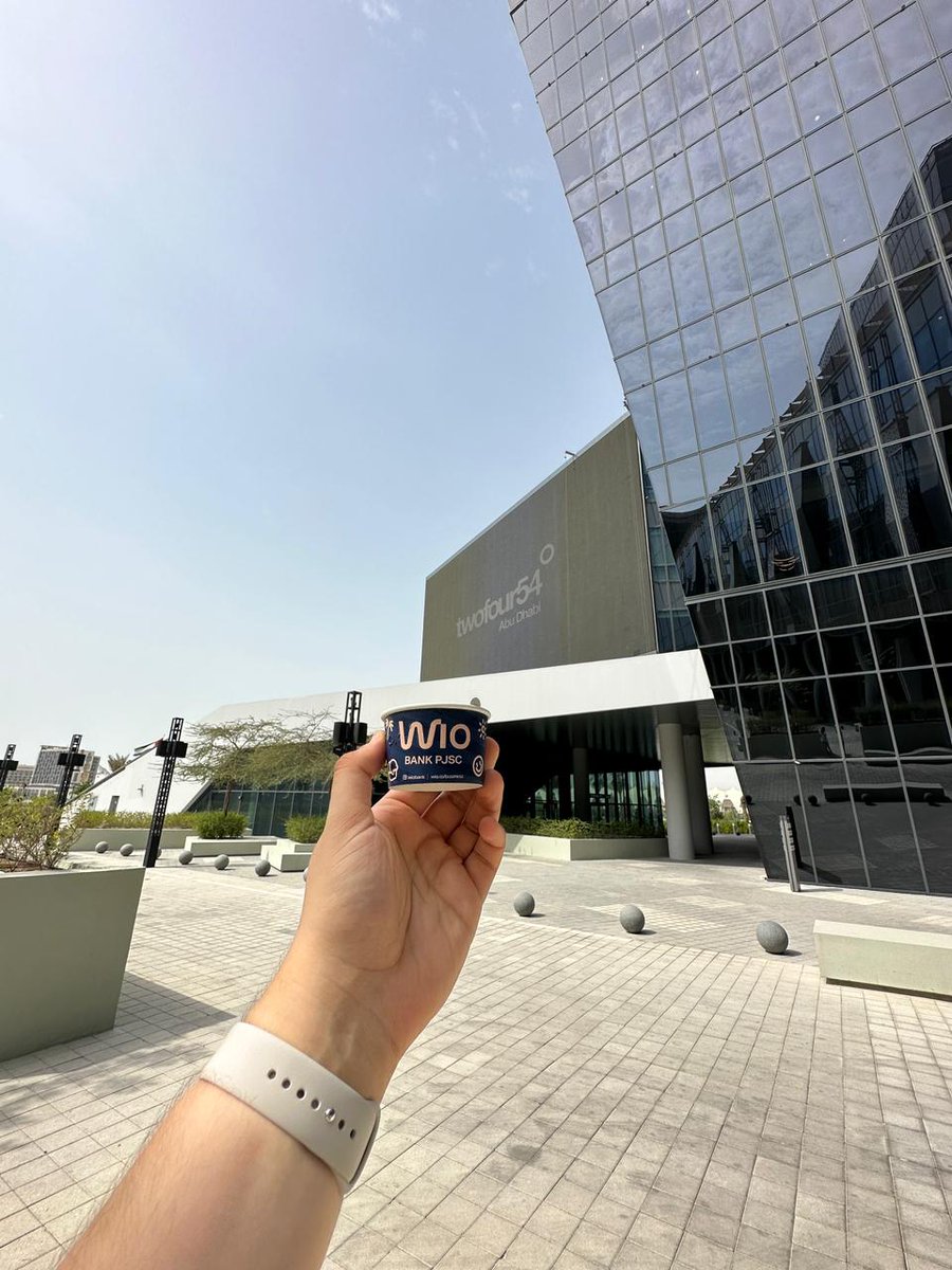 WioBank's tweet photo. Who doesn't feel joyous at the sight of free ice cream treats? Be a witness yourself! 🍦🍦🏃

#sweeterfuture #abudhabi #dubai #wiobank #poweredbywio #wio #digitalbank #fintech #giveaway https://t.co/rLSgbpI1Om