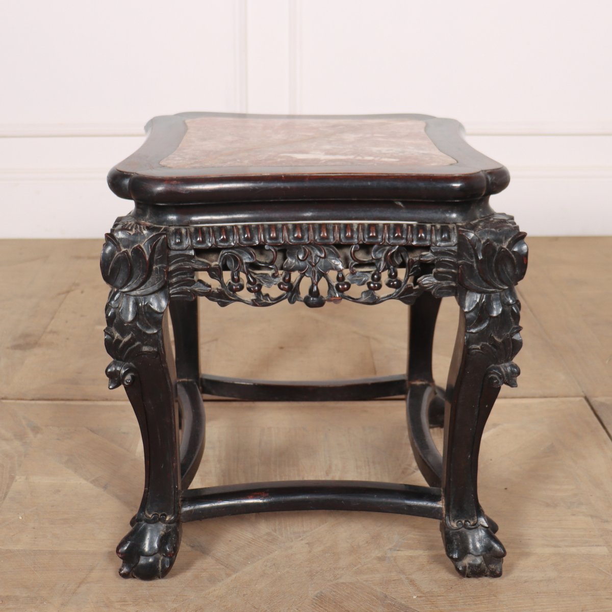 ArcadiaAntiques's tweet image. Late 19th Centry Chinese carved elm/marble side table. 1890
Price: £395
tinyurl.com/4vxmcvxb

#SideTables #ChineseCarvedSideTables #ChineseSideTables